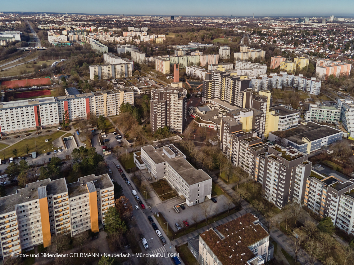 09.02.20222 - Marx-Zentrum und Umgebung in Neuperlach München 